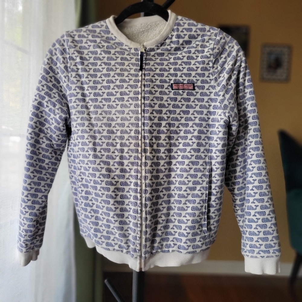 Vineyard Vines Blue and White Elephant Print Reversible Sherpa Jacket‎ Girls 10